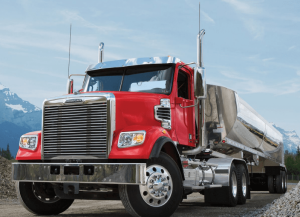 Freightliner 122SD Is Undeniably One Of The Best Trucks Ever!